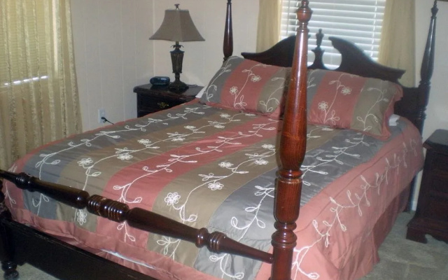photo 3 of Beach House Motel