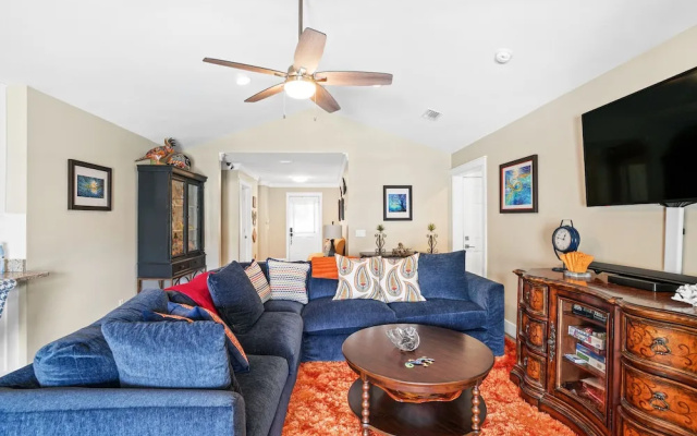 photo 2 of Beach House - Paradise on Palm By PHG