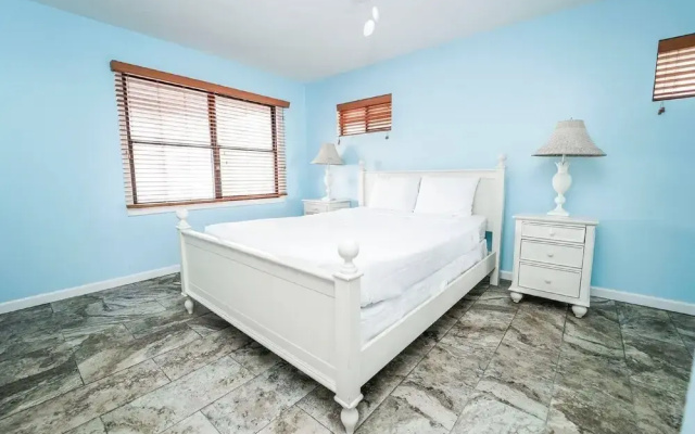 photo 5 of Beach House - Spyglass