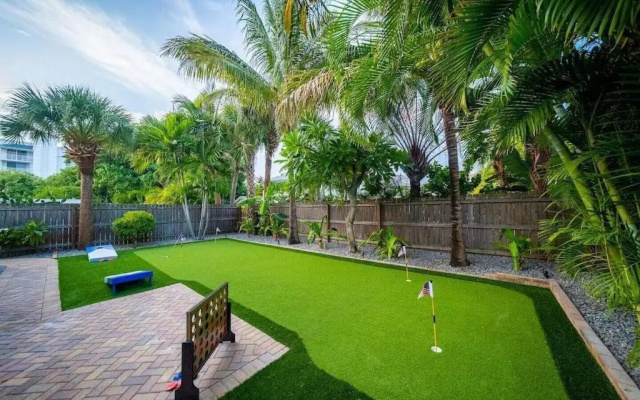 photo 2 of Beach house w/Putting Green/Game Rm/Rooftop Deck