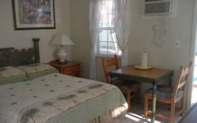 photo 3 of Hollywood Beach Inn