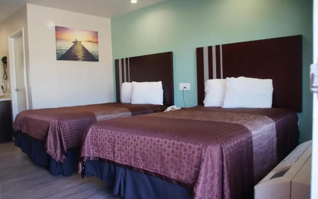 photo 3 of Beach Inn Motel