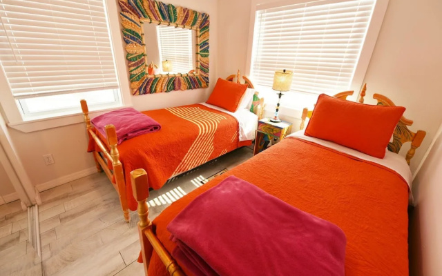 photo 2 of Beach Life At The Pointe Apartment 2