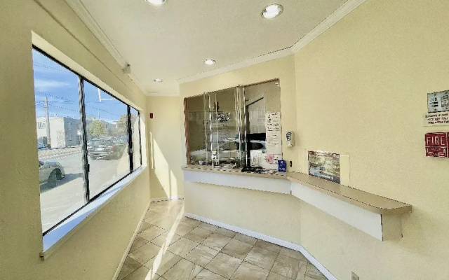 photo 2 of Ocean Inn