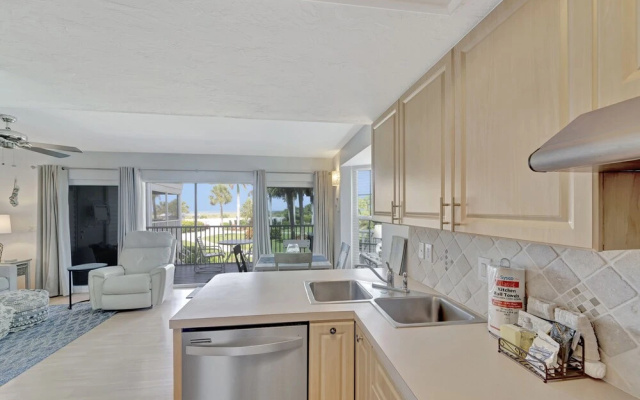 photo 3 of Beach One Bedroom Villa by Redawning