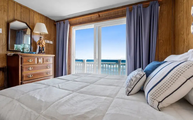 photo 2 of Beachfront Pet Friendly Sleeps 15 Bbq!