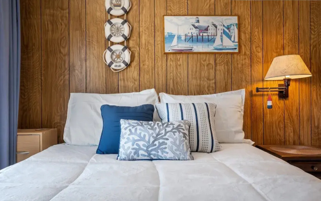 photo 4 of Beachfront Pet Friendly Sleeps 15 Bbq!