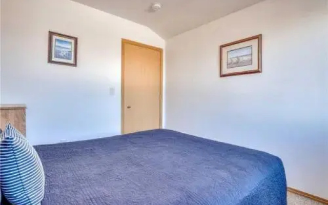 photo 2 of Beach Street Getaway- Seaside - 4 Br home by RedAwning