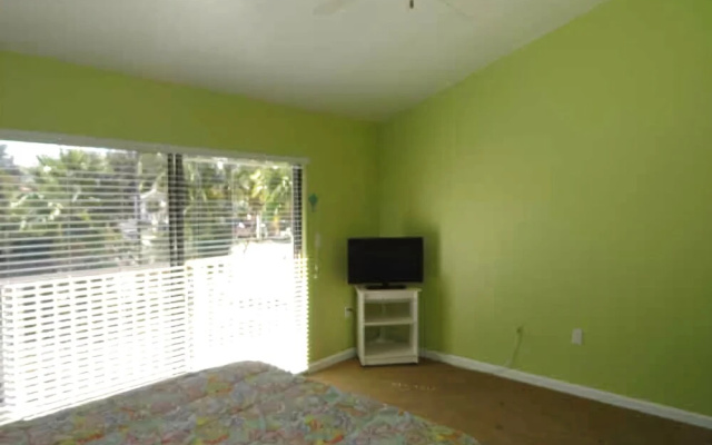 photo 4 of Beach Townhouses 104