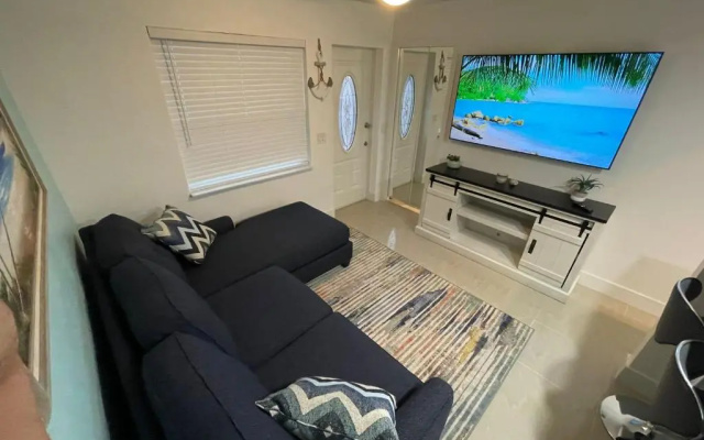 photo 2 of Beach Waves Studio - 5 min to Beach