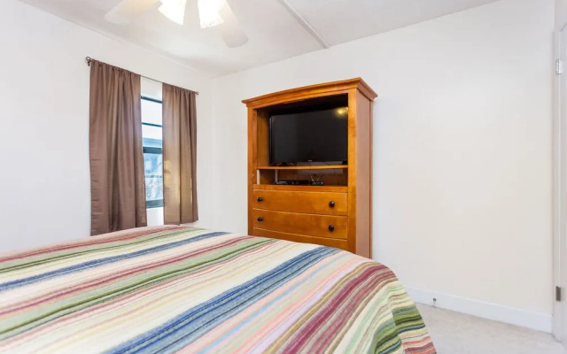 photo 5 of Beachcomber 301 2 Br condo by RedAwning