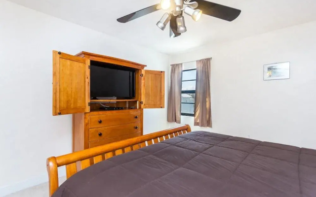 photo 4 of Beachcomber by Distinctive Beach Rentals