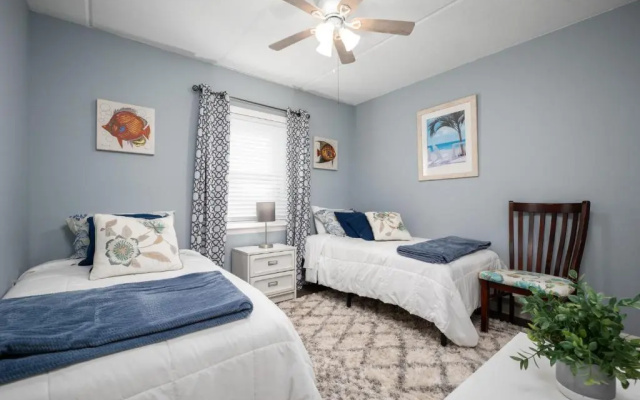 photo 5 of Beachcomber 304, 2BRs, Pool, Beach, Near Mayo Clinic, Sleeps 4