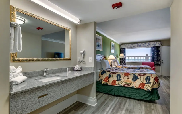 photo 4 of Beachcomber Inn