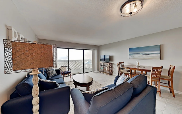 photo 3 of Beachfront W/ Pool: 1 Block To Main Street 3 Bedroom Condo