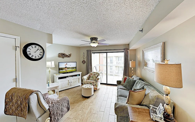 photo 2 of Beachfront With Indoor/outdoor Pool 2 Bedroom Condo