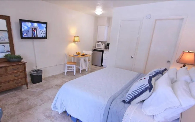 photo 5 of Beachouse Inn & Suites