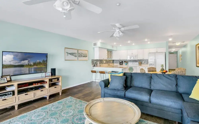 photo 2 of Beachside Condo in Tampa Bay by RedAwning