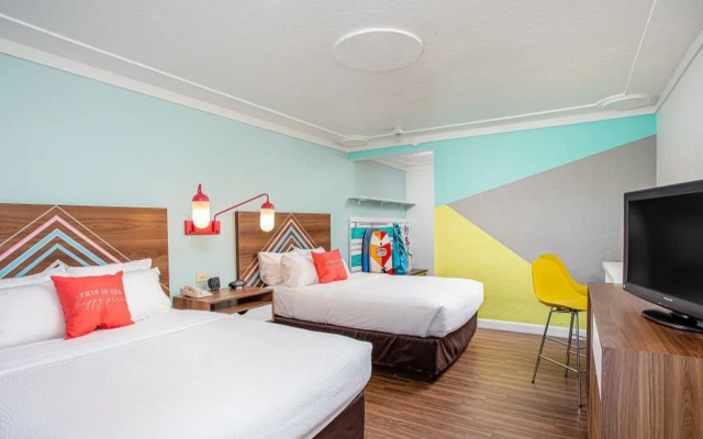 photo 2 of Beachside Hotel & Suites