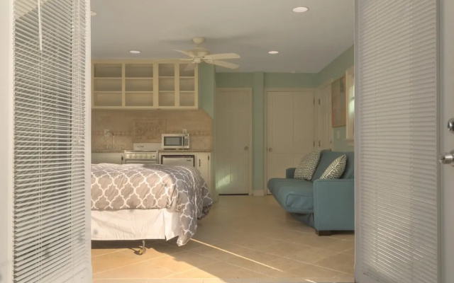 photo 4 of Beachside Studio With Mini Kitchen - Sleeps 2