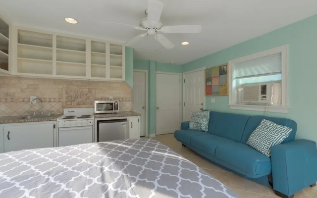 photo 5 of Beachside Studio With Mini Kitchen - Sleeps 2