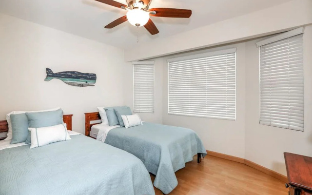 photo 5 of Beachy 3br - 1 Block To Ocean, Near Abbott Kinney 3 Bedroom Home
