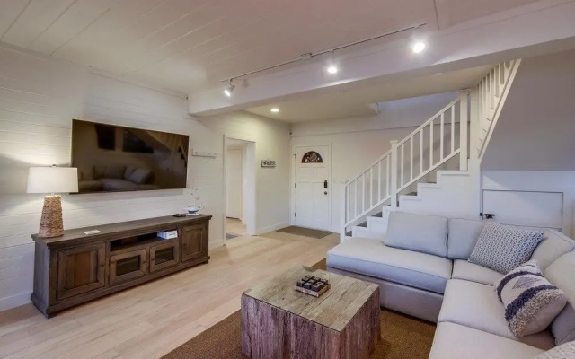 photo 2 of Beacons 3 Bedroom Home