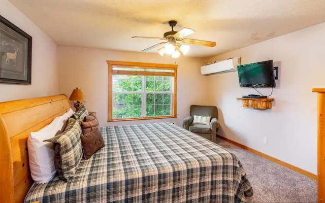 photo 5 of Bear Cabin Getaway