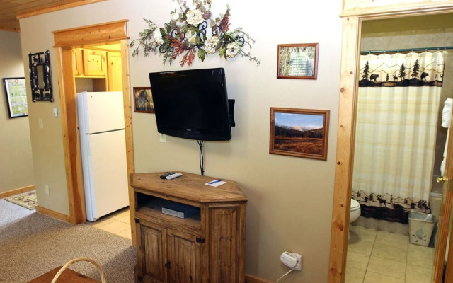photo 4 of Bear Creek Condo: 5