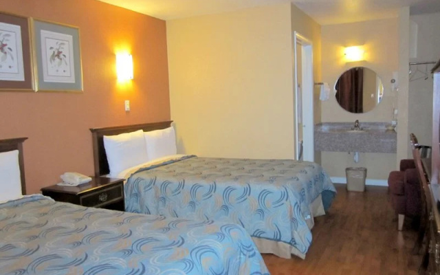 photo 3 of Bear Creek Inn