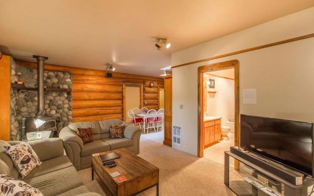 photo 2 of Bear Ridge Cabin