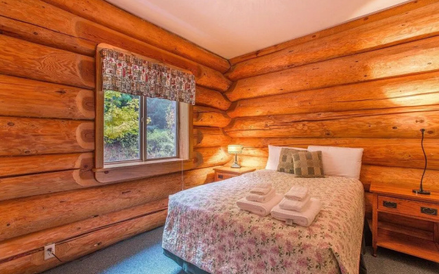 photo 4 of Bear Ridge Cabin