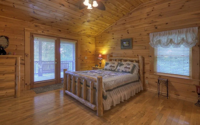 photo 3 of Bear Ridge Hideaway