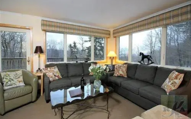 photo 3 of Bear Run House by RedAwning