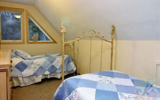 photo 4 of Bear Run House by RedAwning