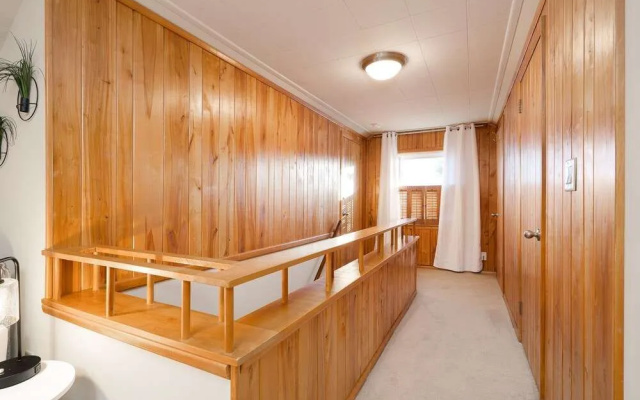photo 3 of Beard Avenue Bungalow!