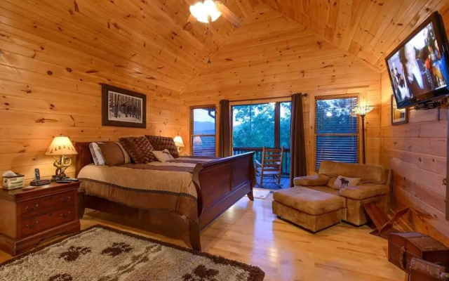 photo 4 of Bearfoot Bungalow by Escape to Blue Ridge