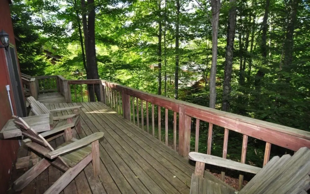 photo 4 of Bear`s Den - Northface