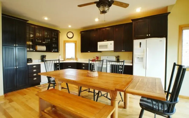 photo 5 of Bear`s Den