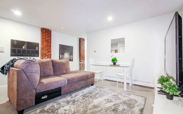 photo 2 of Evonify - Back Bay Suites