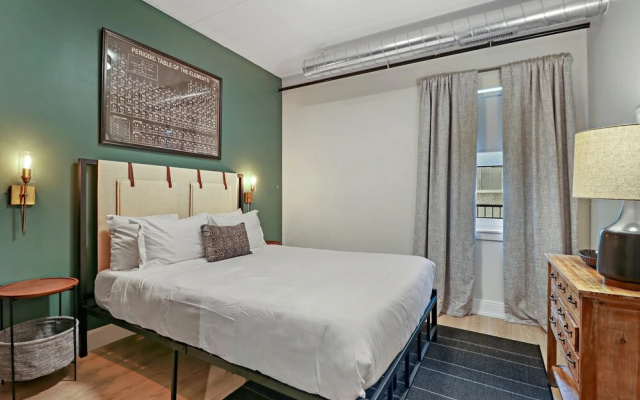 photo 3 of Beautiful 1BR Apt w Laundry in Belmont