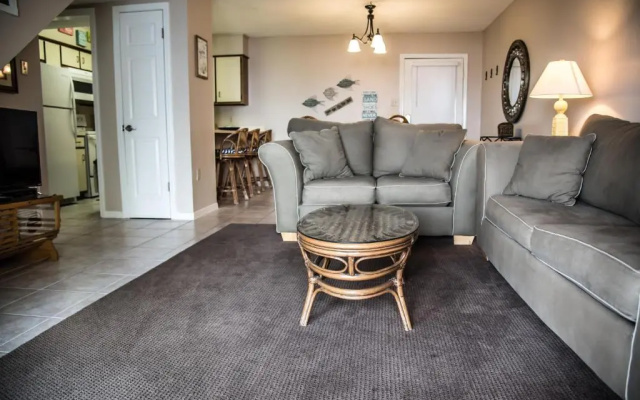 photo 4 of Beautiful 3 Bedroom BEACHFRONT Condo (F3) - Sleeps 10