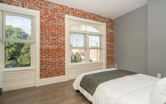 photo 5 of Parkside Comfort | JZ Vacation Rentals