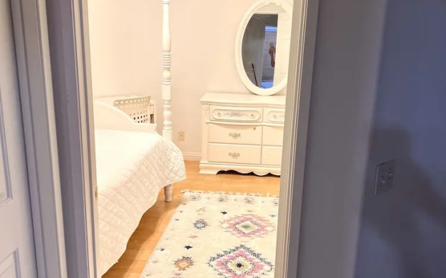 photo 5 of Beautiful 3 Bedroom Townhome in Irvine