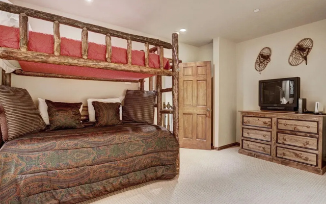 photo 5 of Beautiful 3 Br + In Avon Ge - Lodge At Brookside 3 Bedroom Condo
