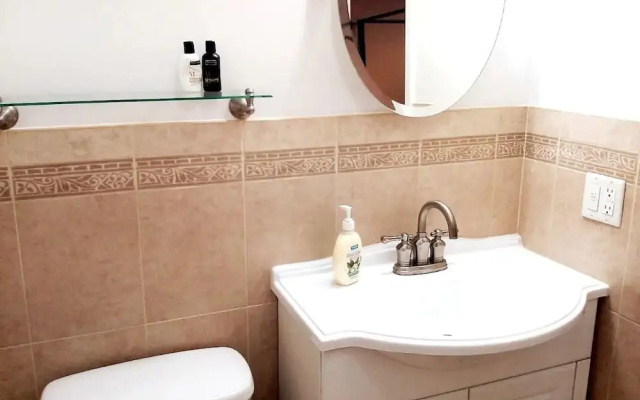 photo 5 of Beautiful 3br Apt, Only 20 Minutes To Time Square! 3 Bedroom Apts