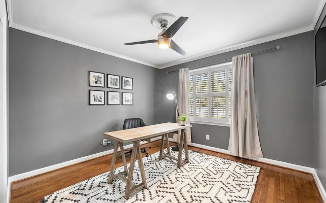 photo 2 of Beautiful and Quiet Newly Renovated 4 Bedroom Retreat