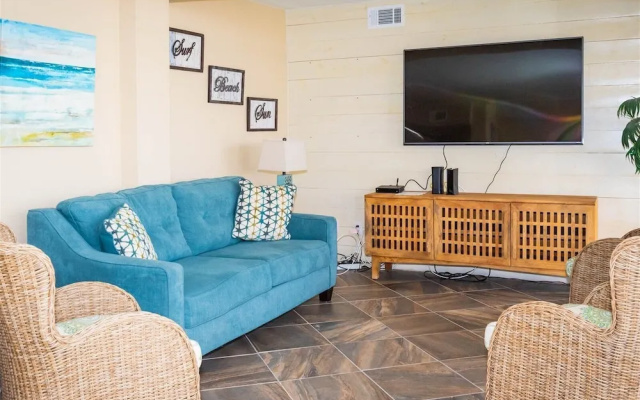 photo 2 of Laguna Reef 308 - Beautiful Bay View by Ryson Vacation Rentals