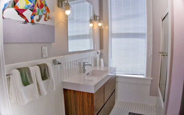 photo 4 of Beautiful Brick 2 Bedroom Home