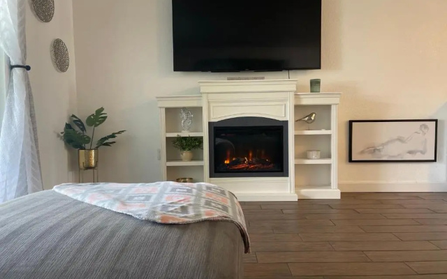 photo 5 of Beautiful Bright & Sparkling 2Bed 1Bath Beach Retreat - Unit 212